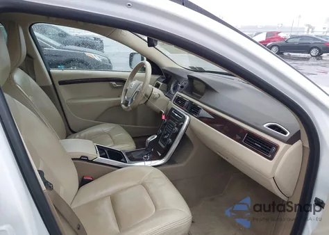 2013 Volvo Xc70 3.2 Premier z USA, uszkodzony, nr VIN YV4940BZ0D1166250